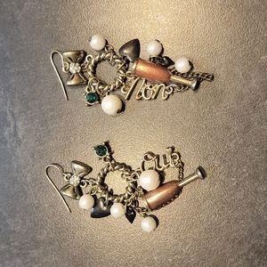 BETSEY JOHNSON | DANGLE| FESTIVE EARRING